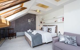 Empirent Rose Apartments